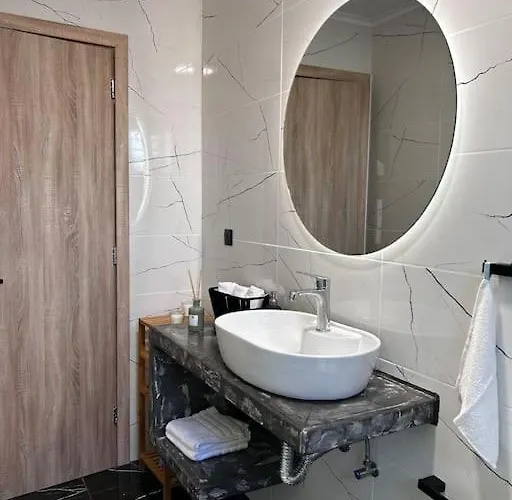아파트 Anesis Comfort Nature Living